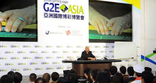 Gaming expert Sal Piacente demonstrating cheating techniques at the G2E Asia 2011 Game Protection Seminar. Sal returns to G2E in 2012.