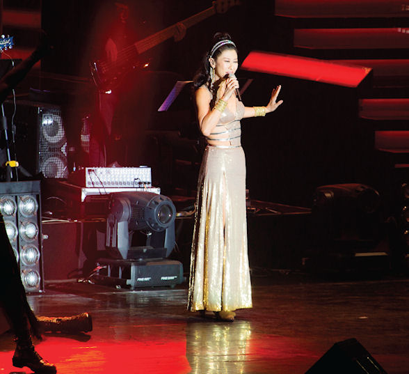 Cantopop diva Sally Yeh delivered a stunning performance at Venetian 