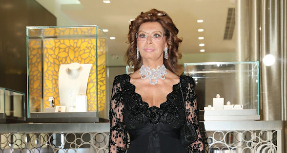 传奇影后索菲亚·罗兰出席威尼斯人Damiani全新旗舰店开幕式