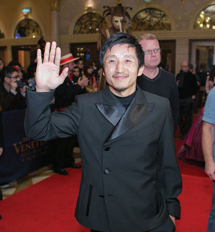 Zou Shiming is welcomed on the red carpet ahead of his successful February fight against Yokthong Kokietgym