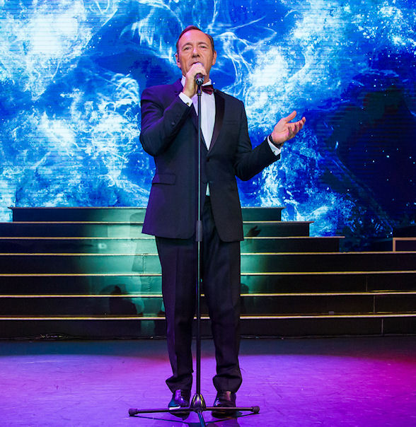 Acclaimed actor Kevin Spacey was the star attraction at the annual Venetian Ball where he performed his nightclub act
