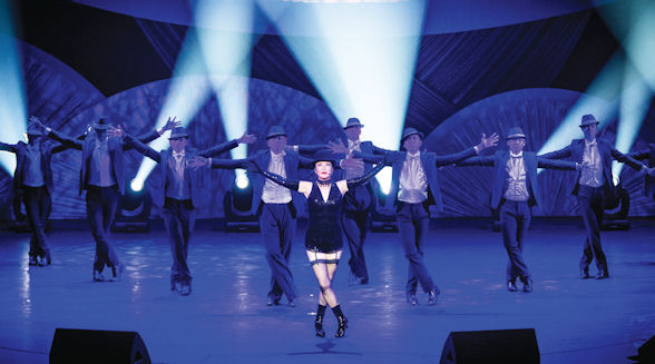 Liza Wang ensured her fans were thoroughly entertained with some complex dance routines