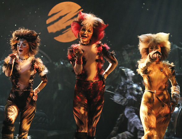 传奇百老汇音乐剧《猫》在威尼斯人剧院十日内一连演出13场 