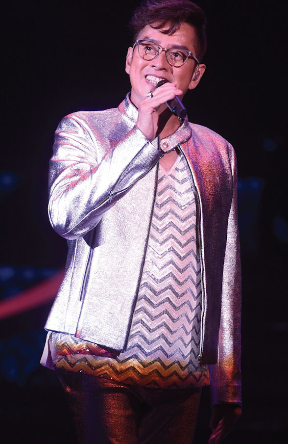 Alan Tam had the distinction of performing the first concert ever to be held at the new Broadway Theatre at Broadway Macau