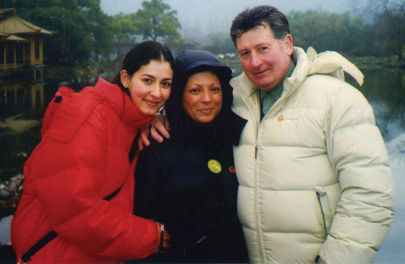 [b]Elisabela Larrea with her mother Laura Eusébio Larrea and her father Miguel Larrea[/b]